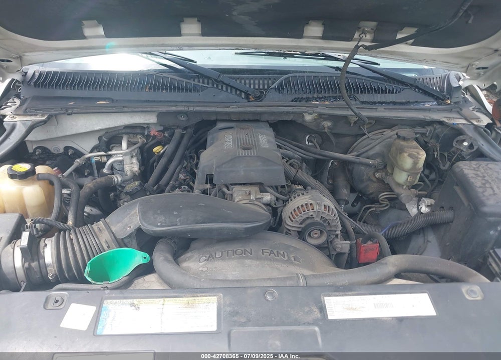 2000 GMC YUKON XL 1500 SLT VIN: 3GKFK16T7YG213549