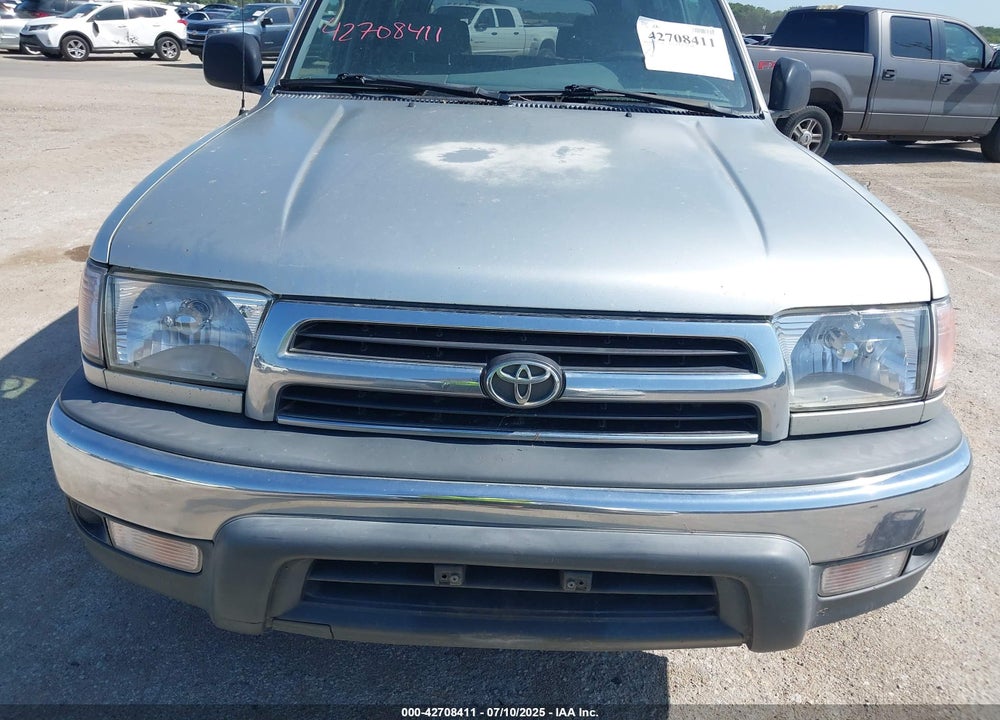 2000 TOYOTA 4RUNNER VIN: JT3GM84R4Y0057196