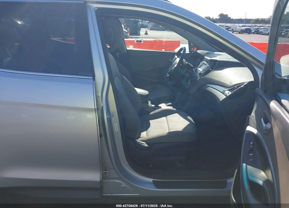 2014 HYUNDAI SANTA FE VIN: 5XYZUDLB4EG206505