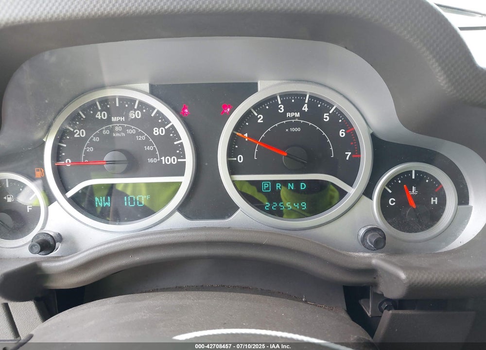 2007 JEEP WRANGLER / VIN: 1J4GB59117L208103