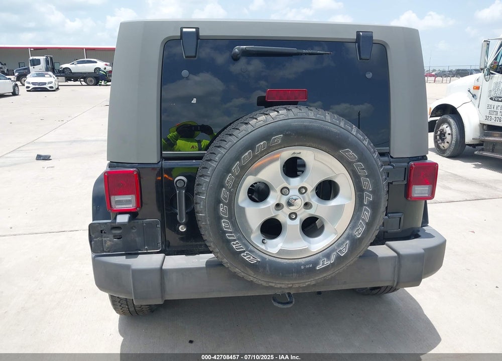 2007 JEEP WRANGLER / VIN: 1J4GB59117L208103