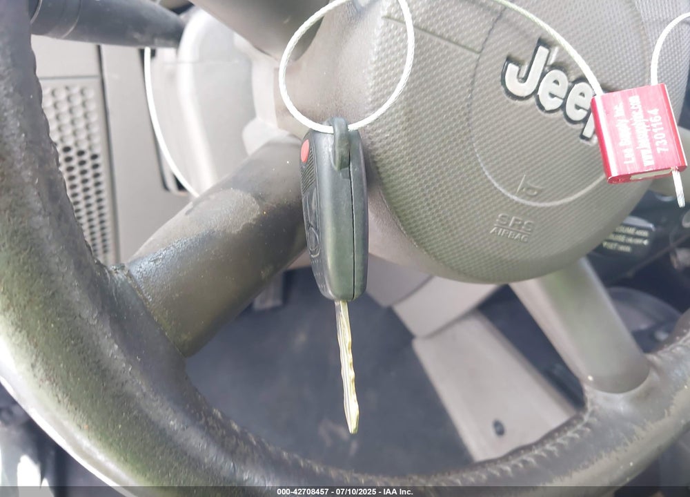 2007 JEEP WRANGLER / VIN: 1J4GB59117L208103