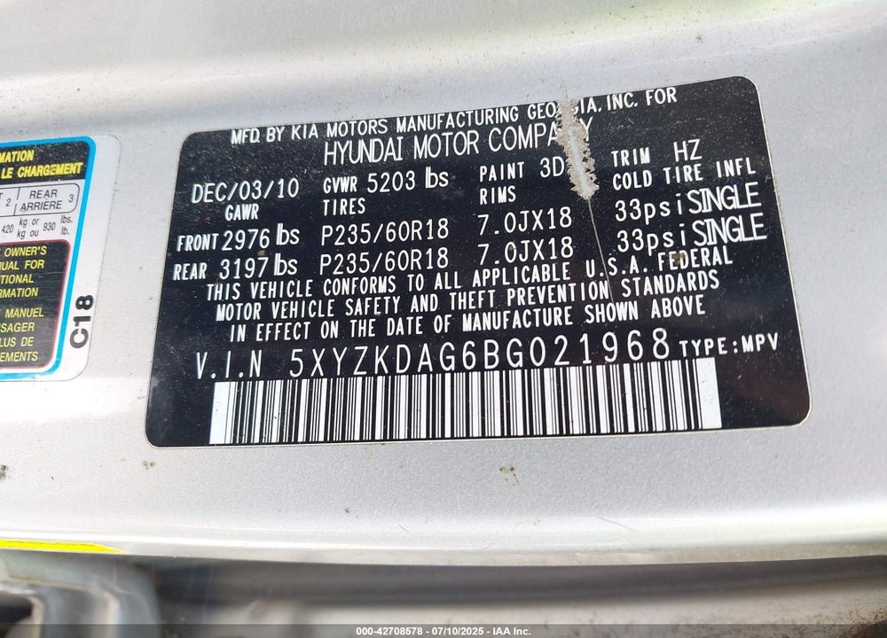 2011 HYUNDAI SANTA FE VIN: 5XYZKDAG6BG021968