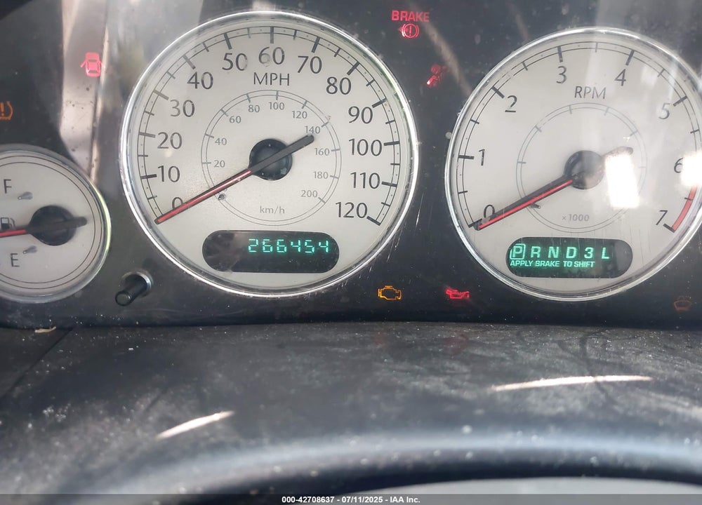 2006 CHRYSLER TOWN & COUNTRY LIMITED VIN: 2A4GP64L96R821642