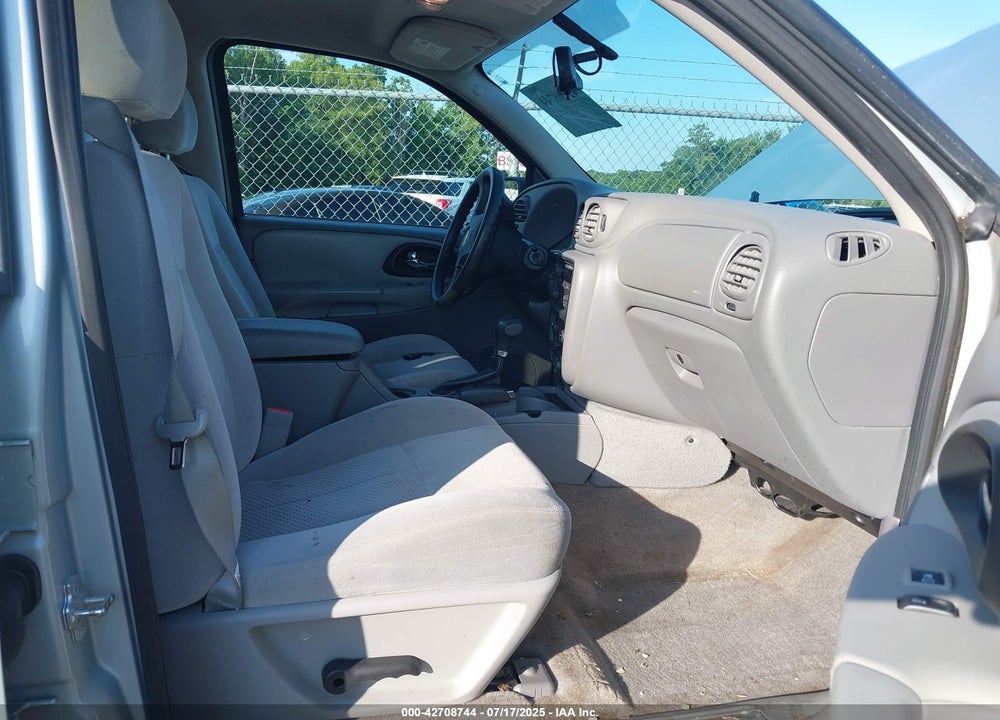 2007 CHEVROLET TRAILBLAZER VIN: 1GNDT13S672285272