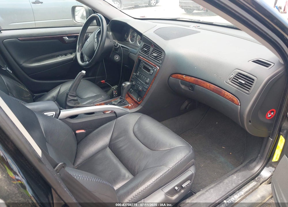 2007 VOLVO XC70 VIN: YV4SZ592671254605