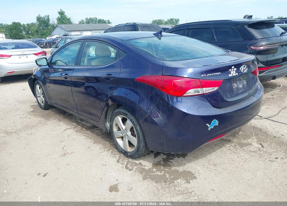 2013 HYUNDAI ELANTRA VIN: 5NPDH4AE7DH452144