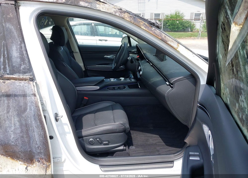2024 GENESIS GV70 VIN: 5NMMADTB9RH009697