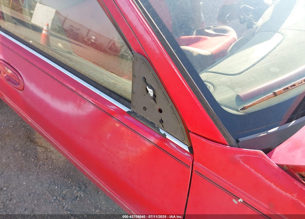 2000 FORD ESCORT VIN: 3FAFP13P5YR259721
