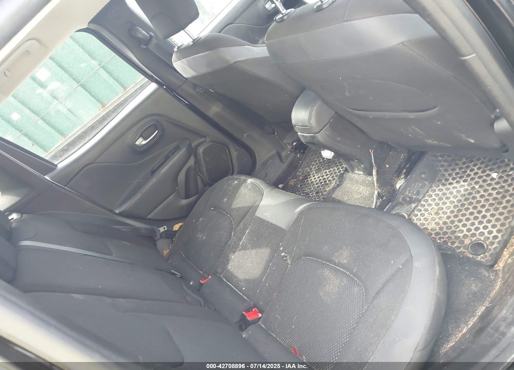 2020 JEEP RENEGADE VIN: ZACNJBBBXLPL43388