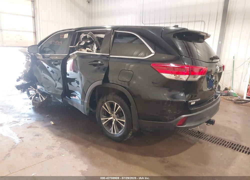 2019 TOYOTA HIGHLANDER LE PLUS VIN: 5TDBZRFH3KS933004