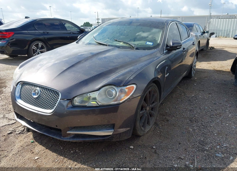 2010 JAGUAR XF PREMIUM VIN: SAJWA0GB0ALR62153