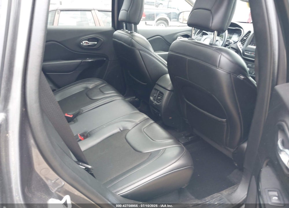 2019 JEEP CHEROKEE ALTITUDE 4X4 VIN: 1C4PJMLN8KD354600
