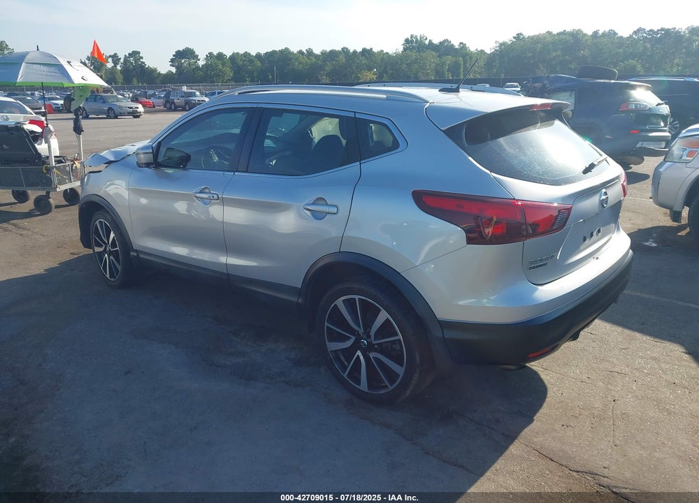 2017 NISSAN ROGUE SPORT VIN: JN1BJ1CPXHW027917