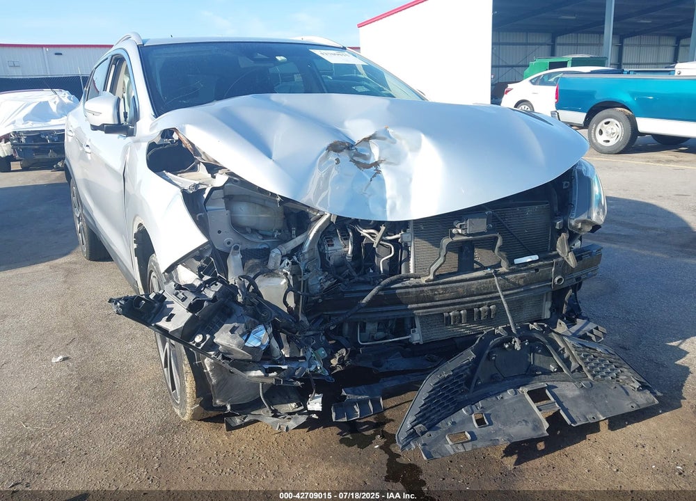 2017 NISSAN ROGUE SPORT VIN: JN1BJ1CPXHW027917