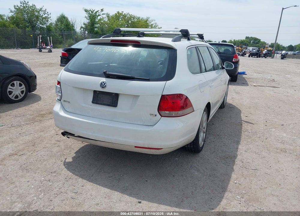 2011 VOLKSWAGEN JETTA VIN: 3VWML7AJ6BM692948
