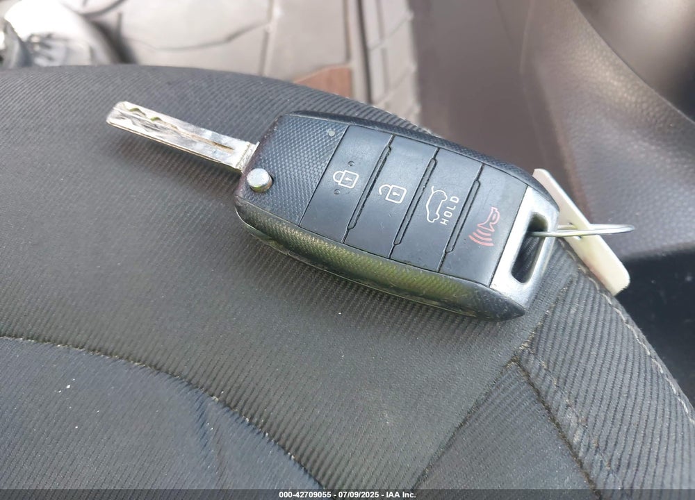 2017 KIA SOUL VIN: KNDJP3A53H7477102