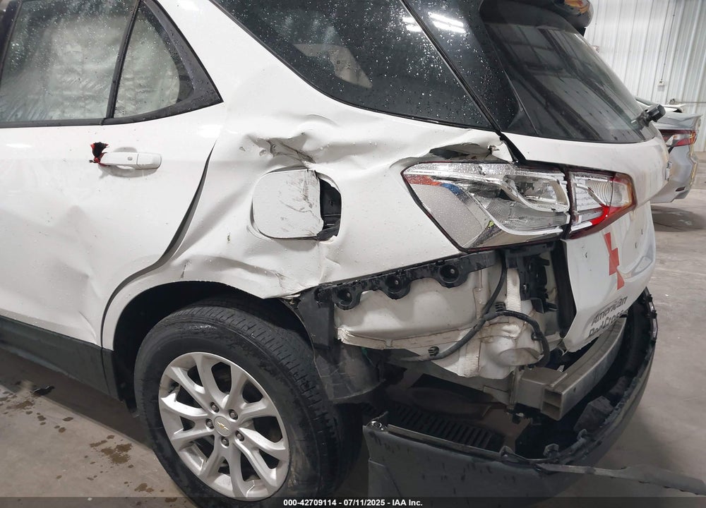 2019 CHEVROLET EQUINOX VIN: 2GNAXSEV1K6144500