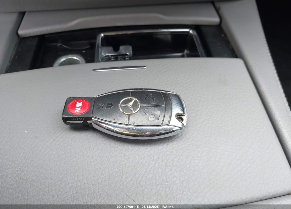 2007 MERCEDES-BENZ S 550 VIN: WDDNG71X67A086219