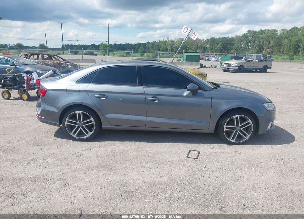 2017 AUDI A3 2.0T PREMIUM VIN: WAUAUGFF7H1056291
