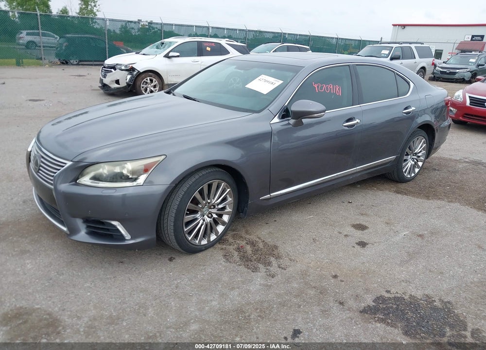 2013 LEXUS LS460 VIN: JTHCL5EF8D5017831