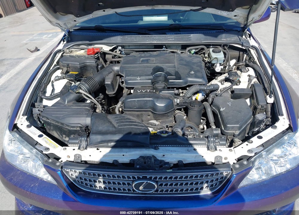 2004 LEXUS IS 300 VIN: JTHBD192440083332