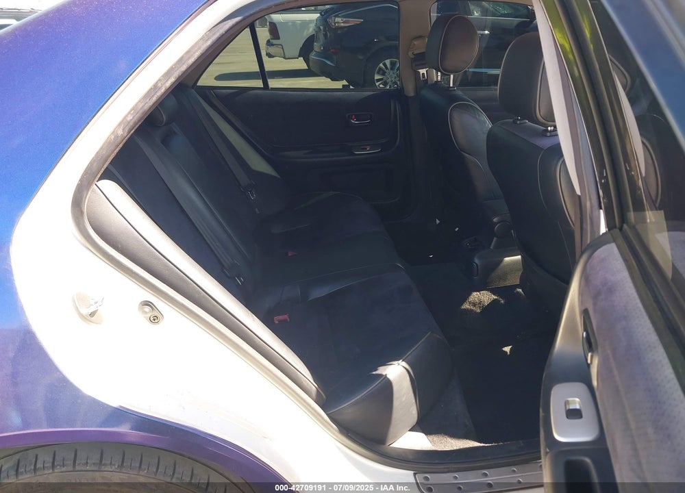 2004 LEXUS IS 300 VIN: JTHBD192440083332