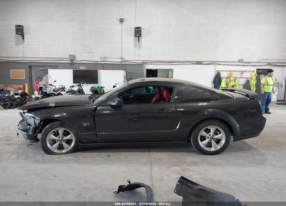 2008 FORD MUSTANG VIN: 1ZVHT82H485167873