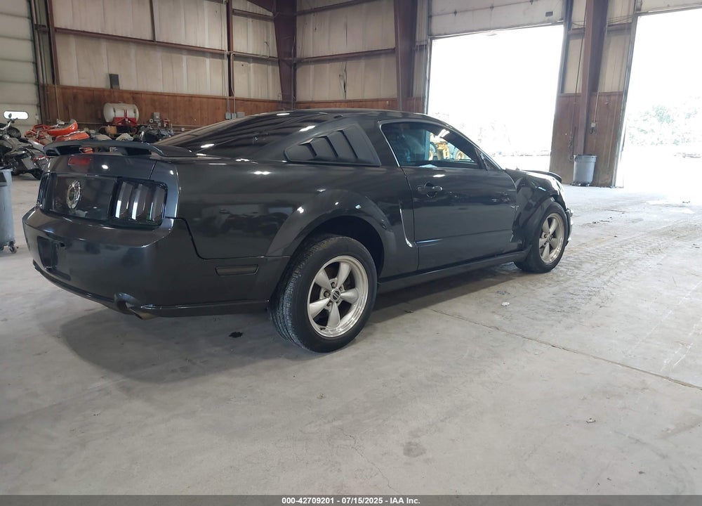 2008 FORD MUSTANG VIN: 1ZVHT82H485167873