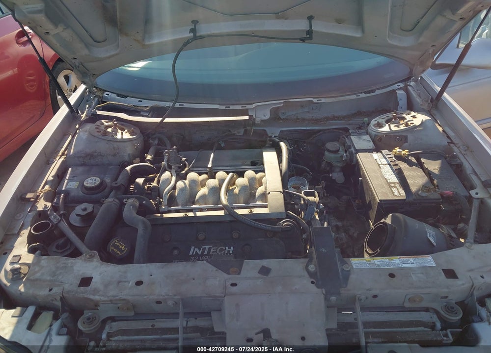 2002 LINCOLN CONTINENTAL VIN: 1LNHM97V32Y684961