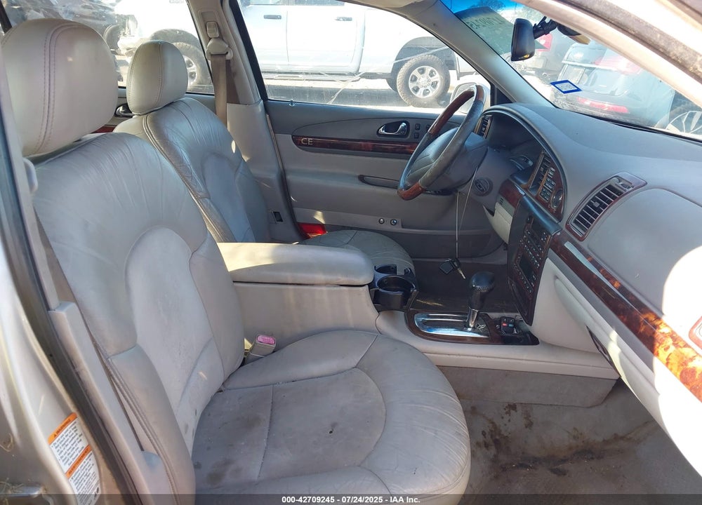 2002 LINCOLN CONTINENTAL VIN: 1LNHM97V32Y684961
