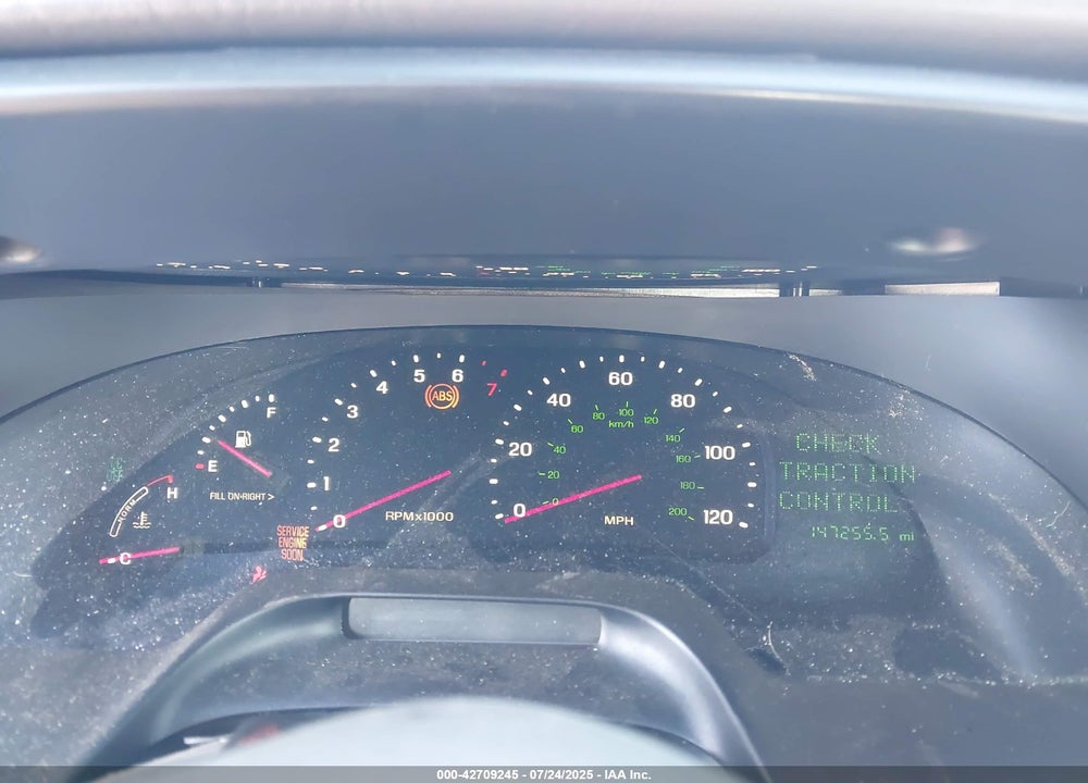2002 LINCOLN CONTINENTAL VIN: 1LNHM97V32Y684961