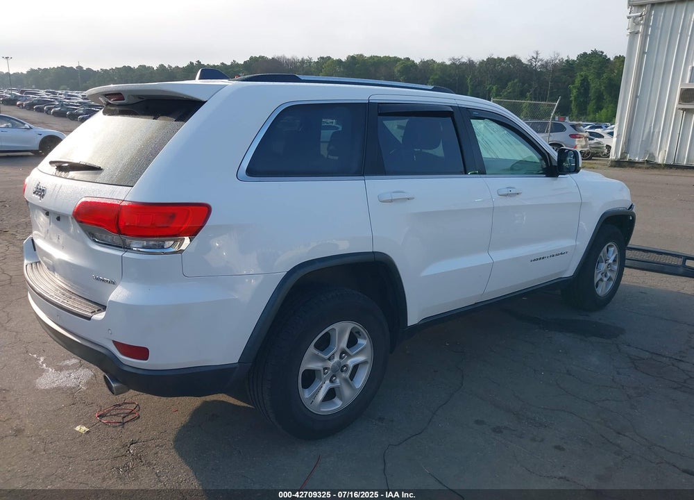 2016 JEEP GRAND CHEROKEE VIN: 1C4RJFAG0GC324917