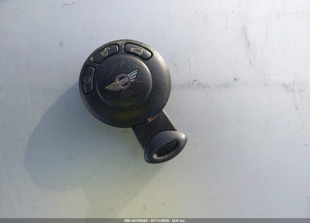 2015 MINI COOPER VIN: WMWZC3C54FWT06807