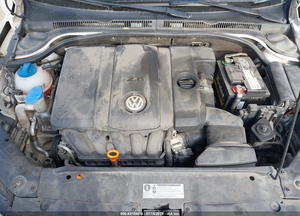 2011 VOLKSWAGEN JETTA VIN: 3VWDZ7AJ7BM386016