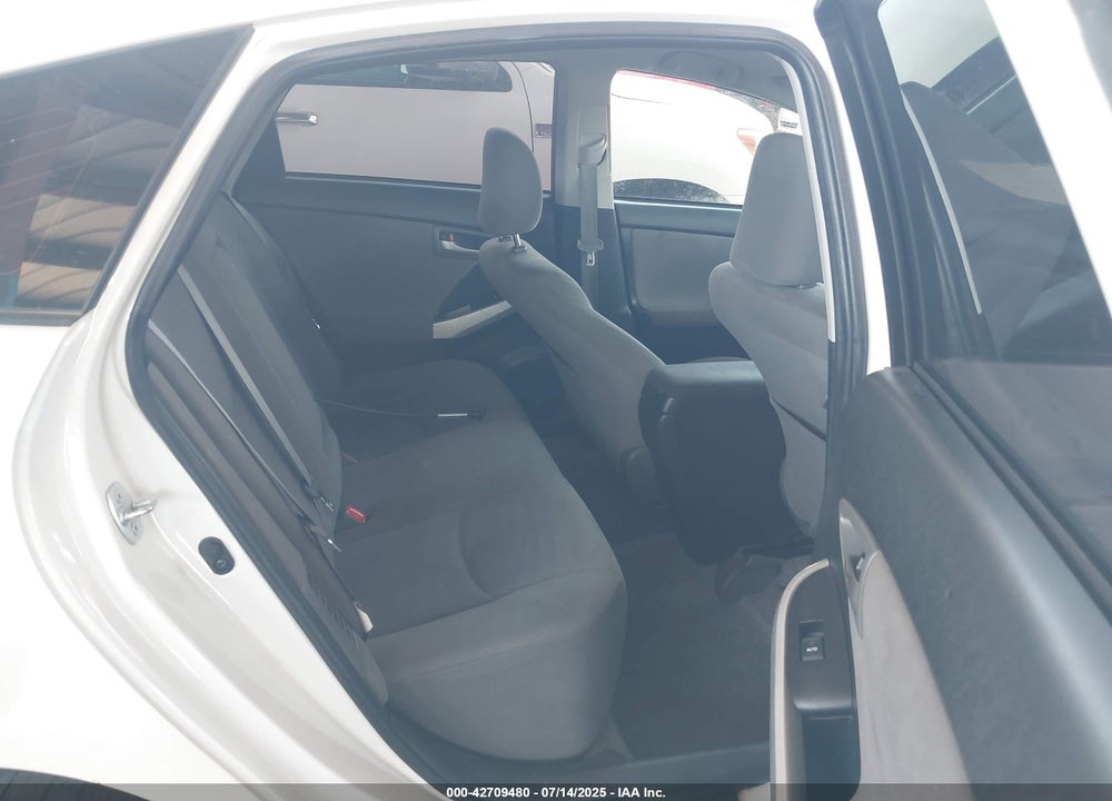 2013 TOYOTA PRIUS VIN: JTDKN3DU9D5663441