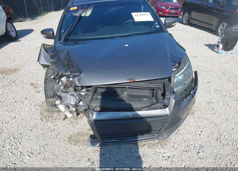 2013 FORD FOCUS VIN: 1FADP3K24DL370990