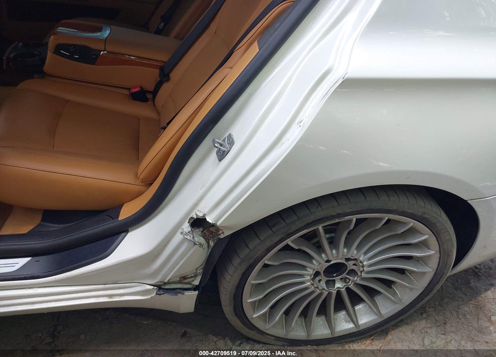 2013 BMW 750LI VIN: WBAYE8C55DDS16013