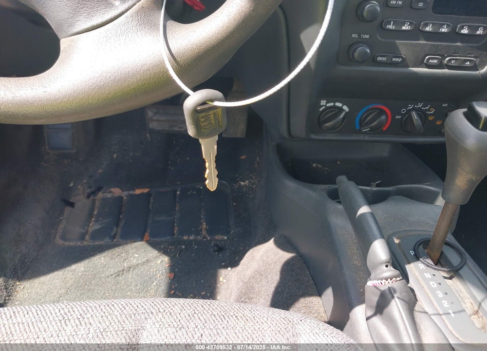 2001 CHEVROLET CAVALIER VIN: 1G1JC524017101856