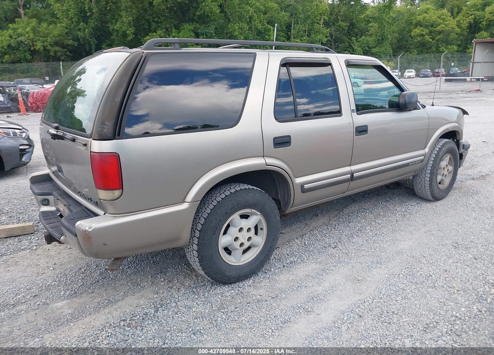 2000 CHEVROLET BLAZER LS VIN: 1GNDT13W6Y2108340
