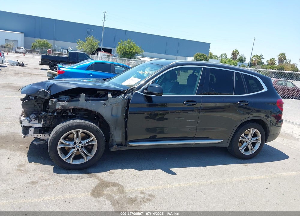 2021 BMW X3 VIN: 5UXTY3C02M9G99444