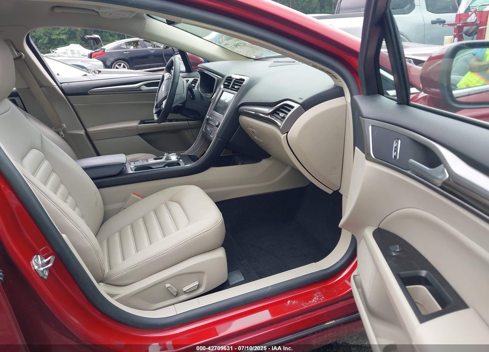 2019 FORD FUSION VIN: 3FA6P0CD0KR229193