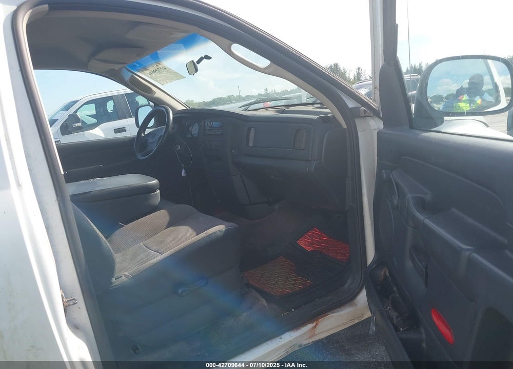 2002 DODGE RAM 1500 ST VIN: 1D7HA16K72J222133