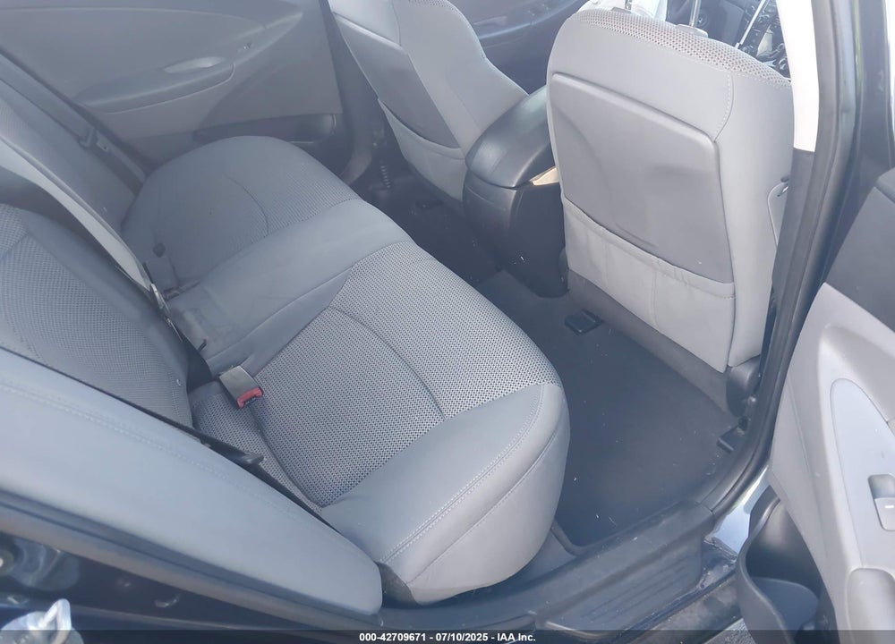2011 HYUNDAI SONATA GLS VIN: 5NPEB4ACXBH295100
