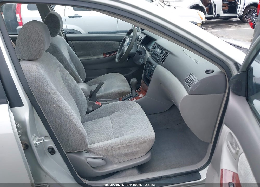 2004 TOYOTA COROLLA LE VIN: 1NXBR32E44Z227548