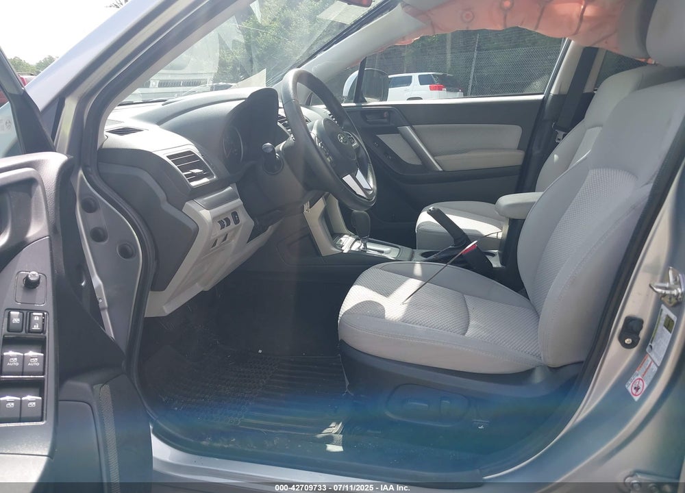 2018 SUBARU FORESTER VIN: JF2SJAEC8JH595957