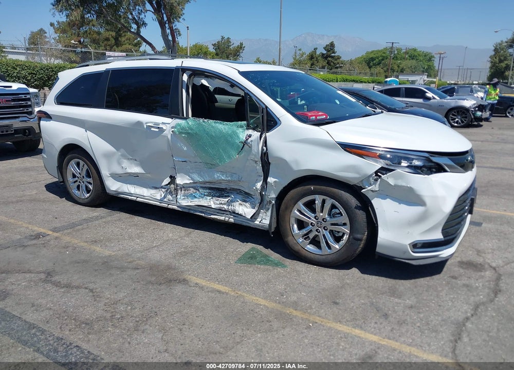 2022 TOYOTA SIENNA PLATINUM VIN: 5TDESKFC2NS060122