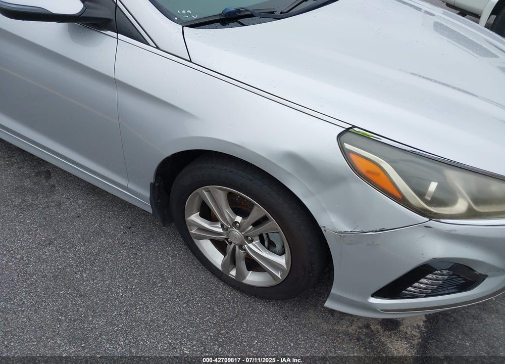 2019 HYUNDAI SONATA VIN: 5NPE34AF2KH738220