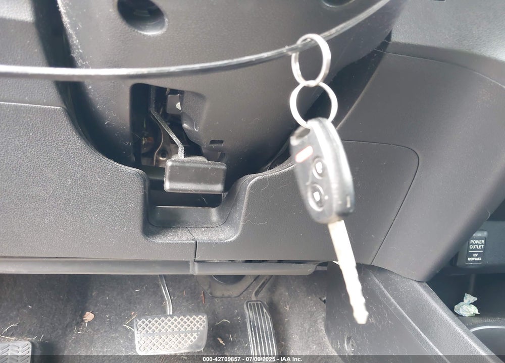 2009 HONDA FIT VIN: JHMGE88429S035547