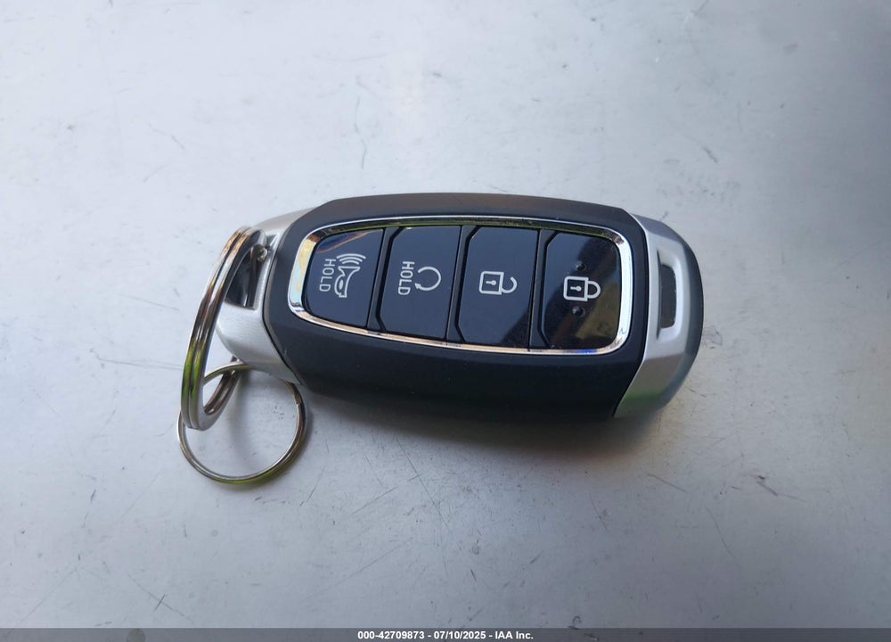 2025 HYUNDAI VENUE SEL/LIMITED VIN: KMHRC8A36SU392379